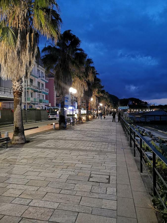 Appartamento Raggio di Sole Sestri Levante Esterno foto